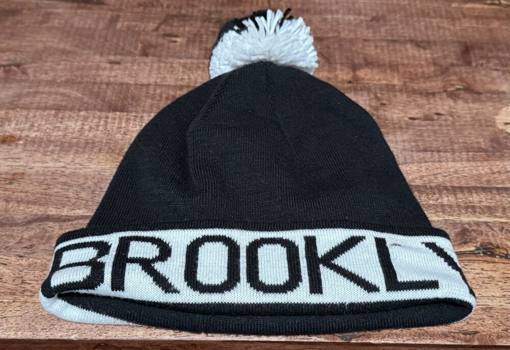 Mitchell & Ness Men's Brooklyn Nets Pom Beanie One Size Black